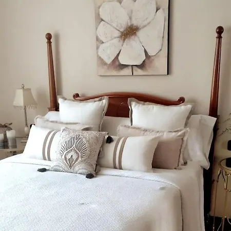 Haz De Mi Rincon En Tu Experiencia. *